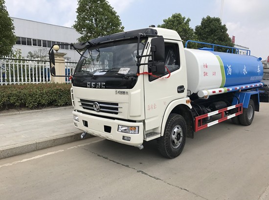 東風多利卡灑水車︱9噸灑水車